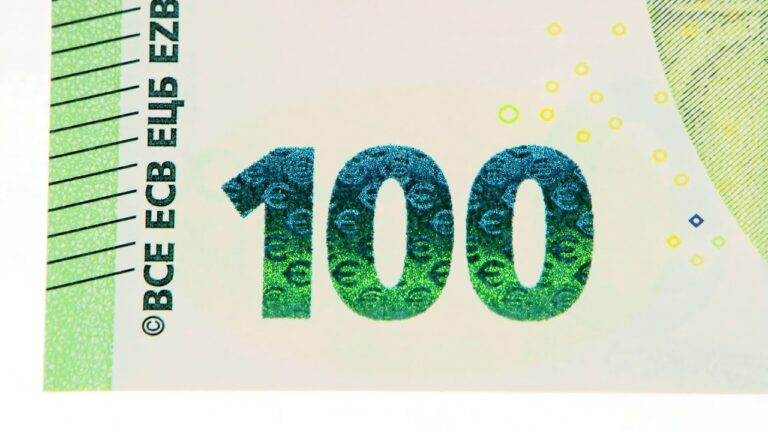 Descubre d&oacute;nde cambiar tu billete de 100 euros de manera r&aacute;pida y segura